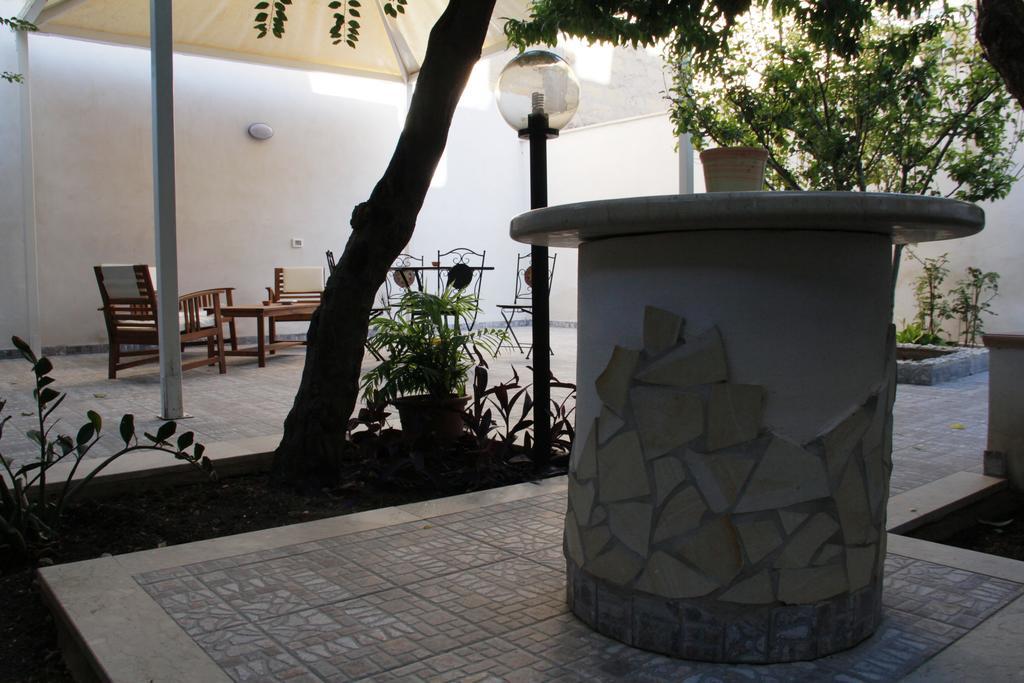 Bed and Breakfast Il Giardinetto à Trapani Extérieur photo